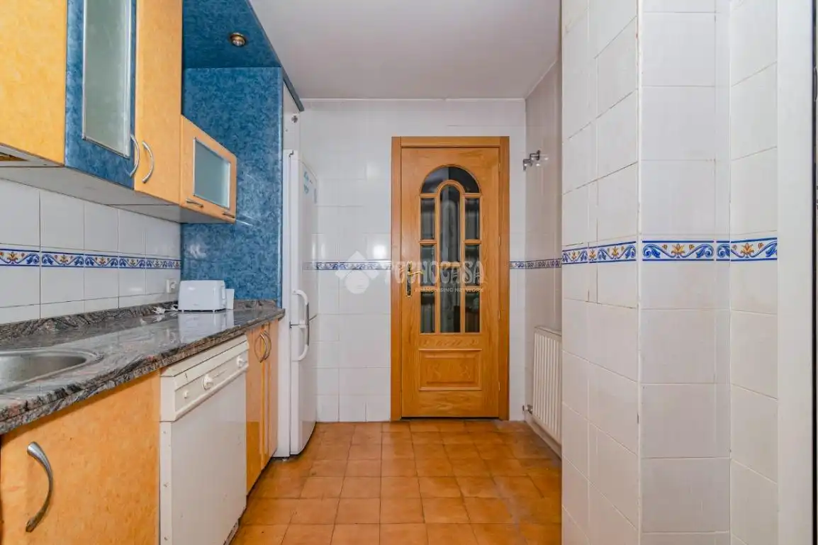 Cocina de Piso en venta en Granada con Calefacción
