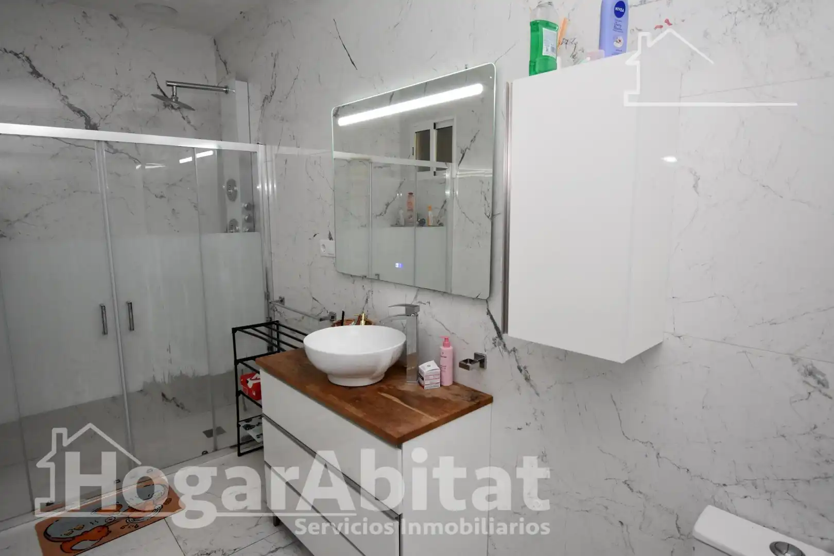 Bathroom of Houses for sale in Alzira  with Air Conditioner and Terrace