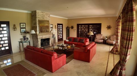 Foto 3 de Casa o chalet de alquiler en Lomas de Marbella Club, Marbella