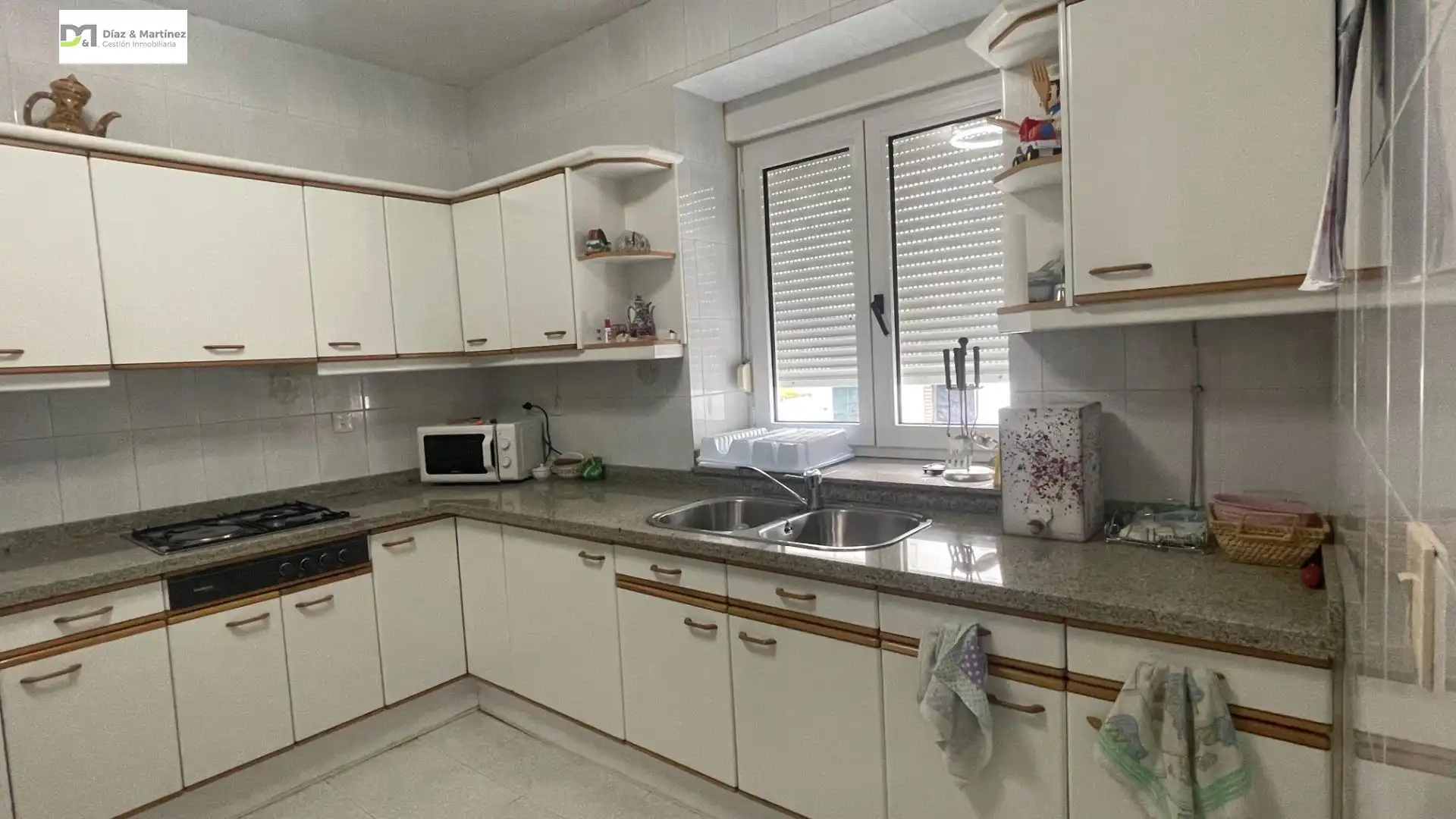 Cuina de Casa o xalet en venda en Bustillo del Páramo amb Calefacció