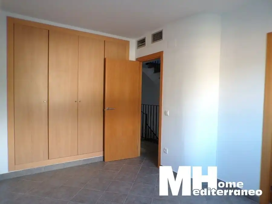 Casa adosada en venta en Gilet con Aire acondicionado