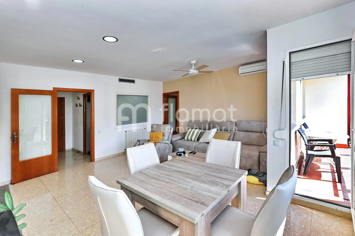 Living room of Flat for sale in Sabadell