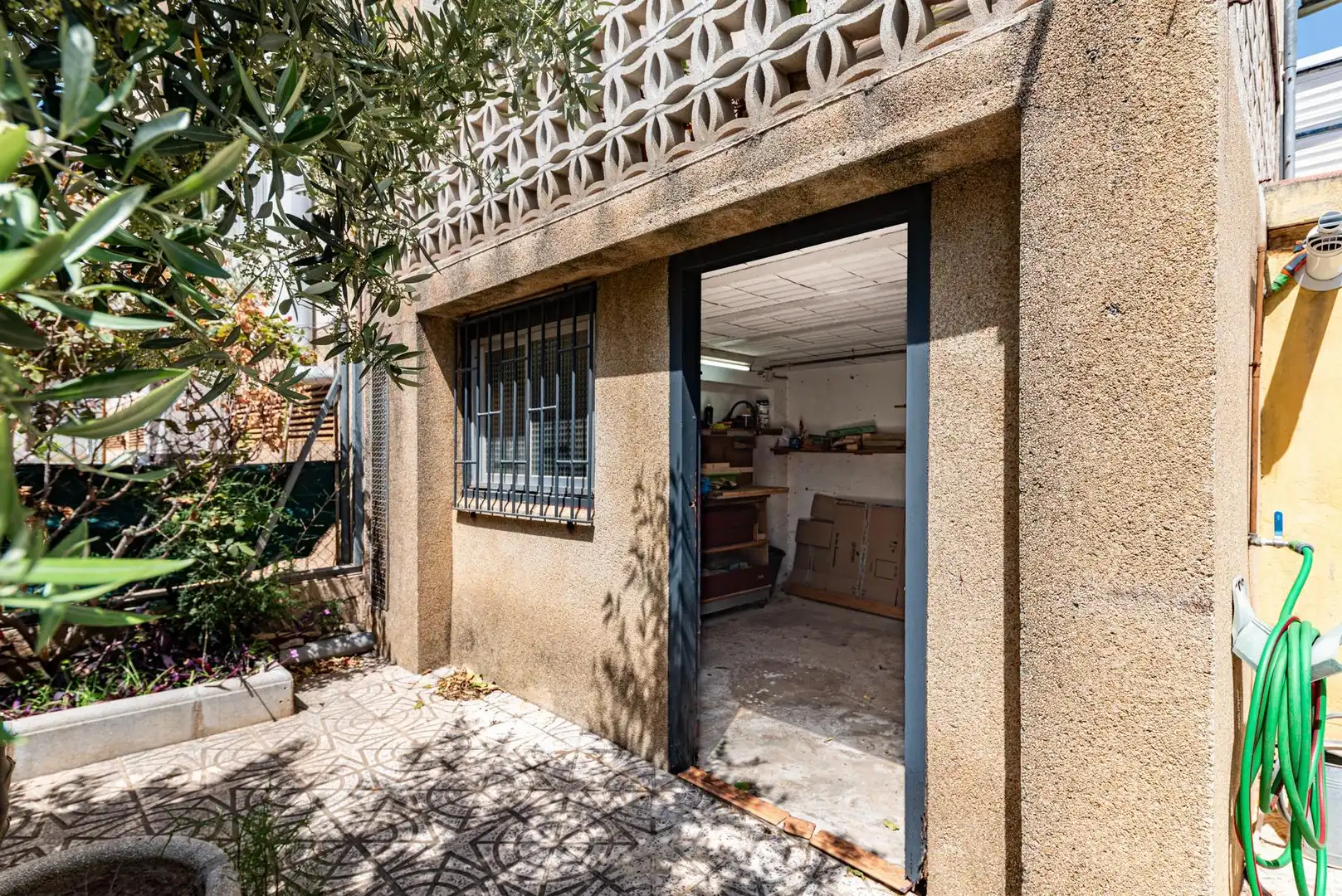 Außenansicht von Maisonette zum Verkauf in Calafell mit Heizung, Privatgarten und Terrasse