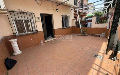 Vista exterior de Casa adosada en venda en  Sevilla Capital amb Terrassa