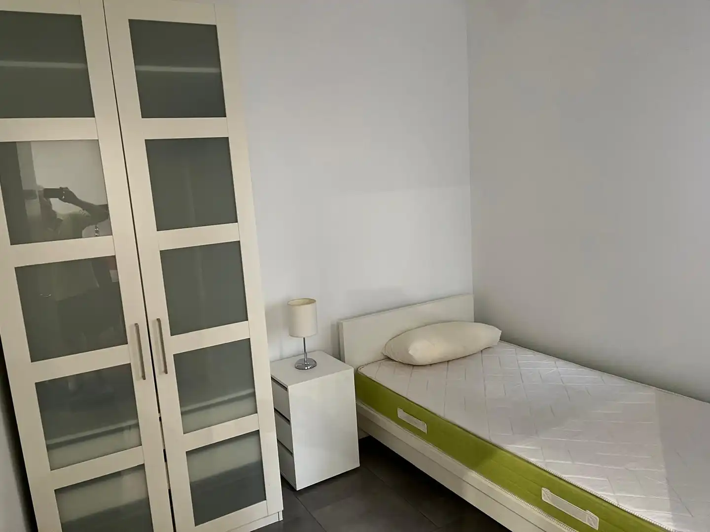 Dormitori de Pis de lloguer en Madrid amb Aire condicionat, Calefacció i Parquet