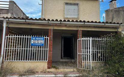 Vista exterior de Finca rústica en venda en Monóvar  / Monòver amb Terrassa i Piscina