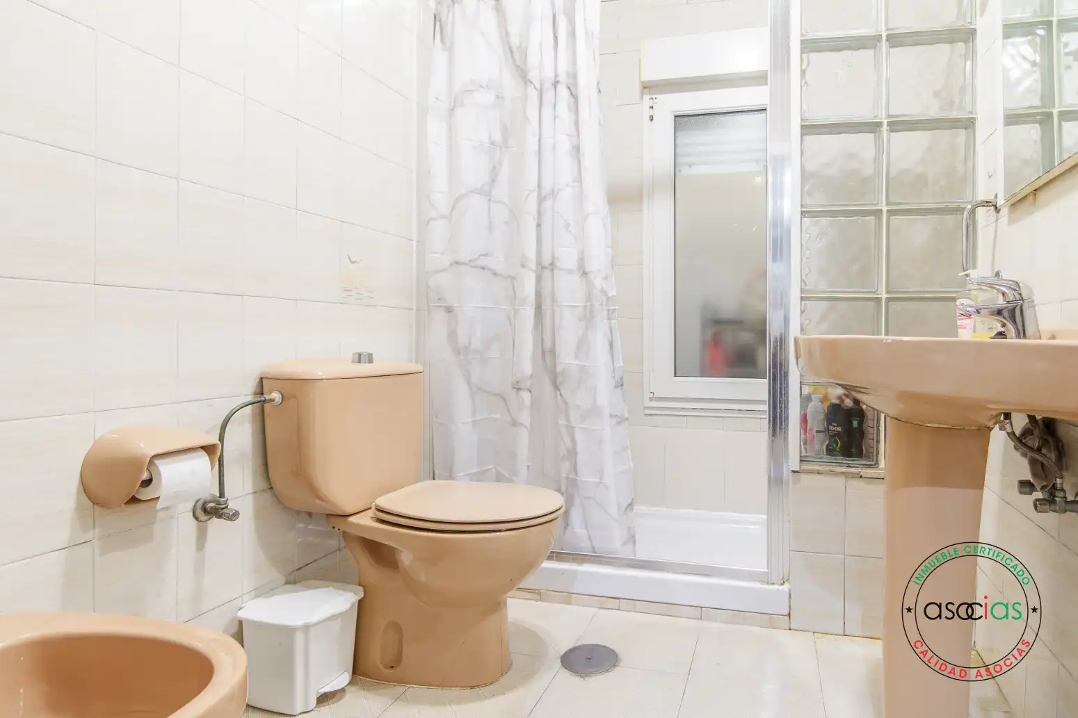 Baño de Casa adosada en venta en Gijón  con Calefacción, Jardín privado y Parquet