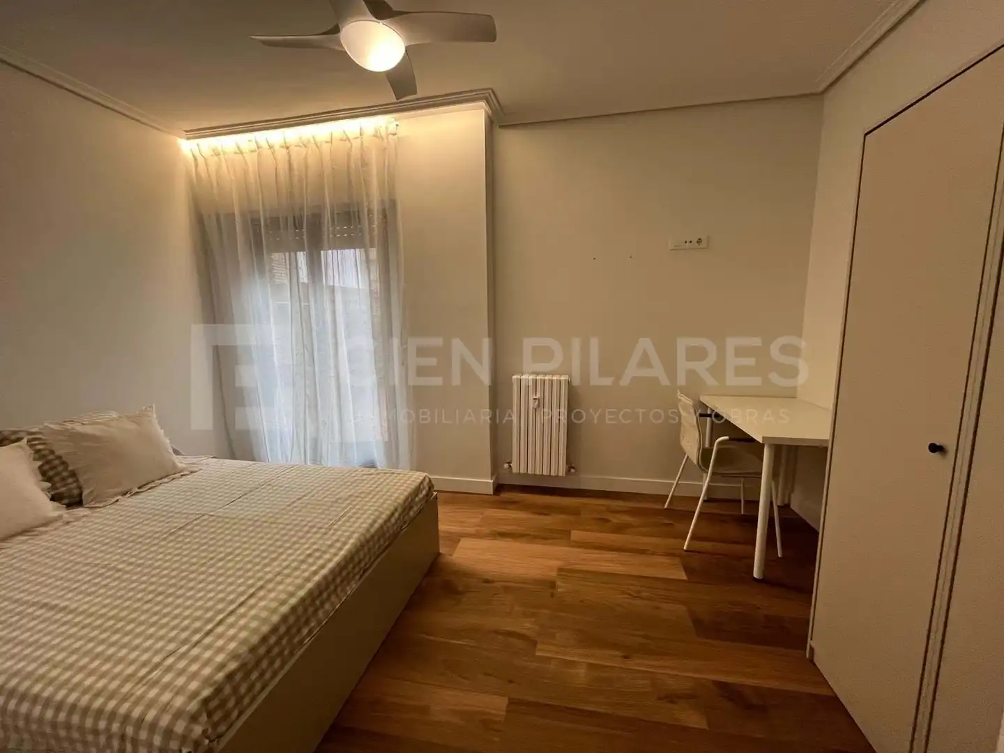Room in C/ SAN ANTON, Gran Via