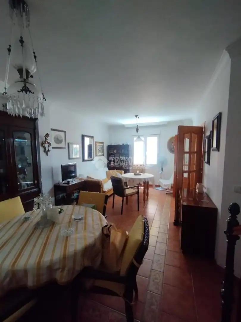 Wohnzimmer von Einfamilien-Reihenhaus zum Verkauf in Málaga mit Klimaanlage, Terrasse und Balkon