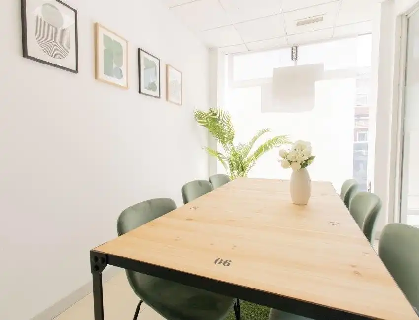 Esszimmer von Büro zur Miete in Museros
