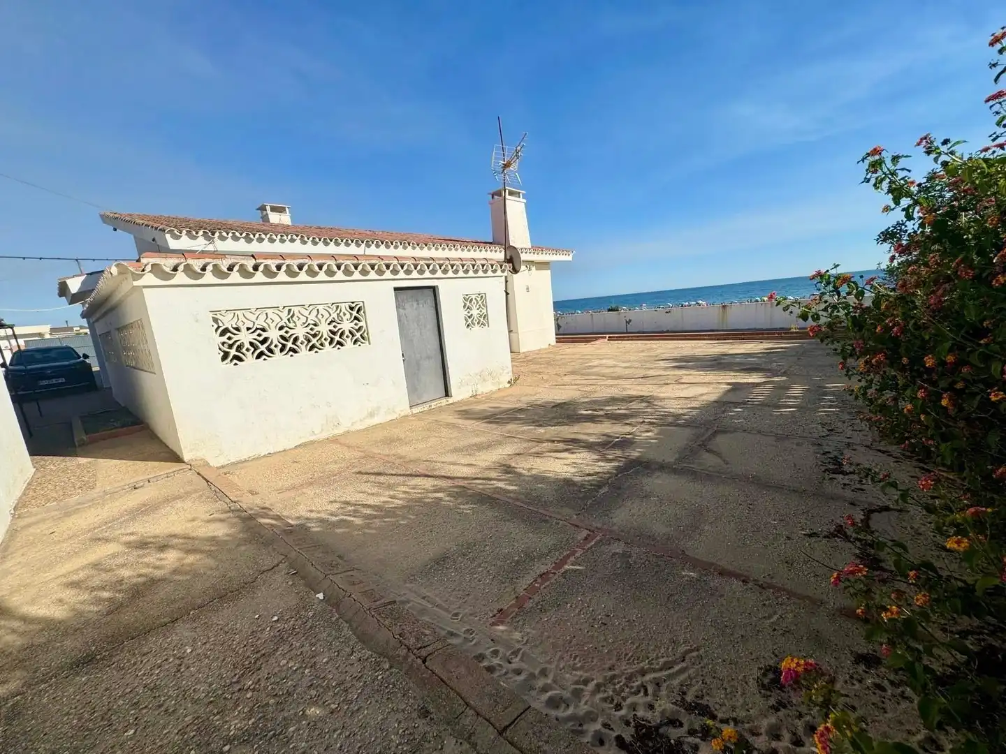 Vista exterior de Casa o chalet en venta en Punta Umbría con Terraza