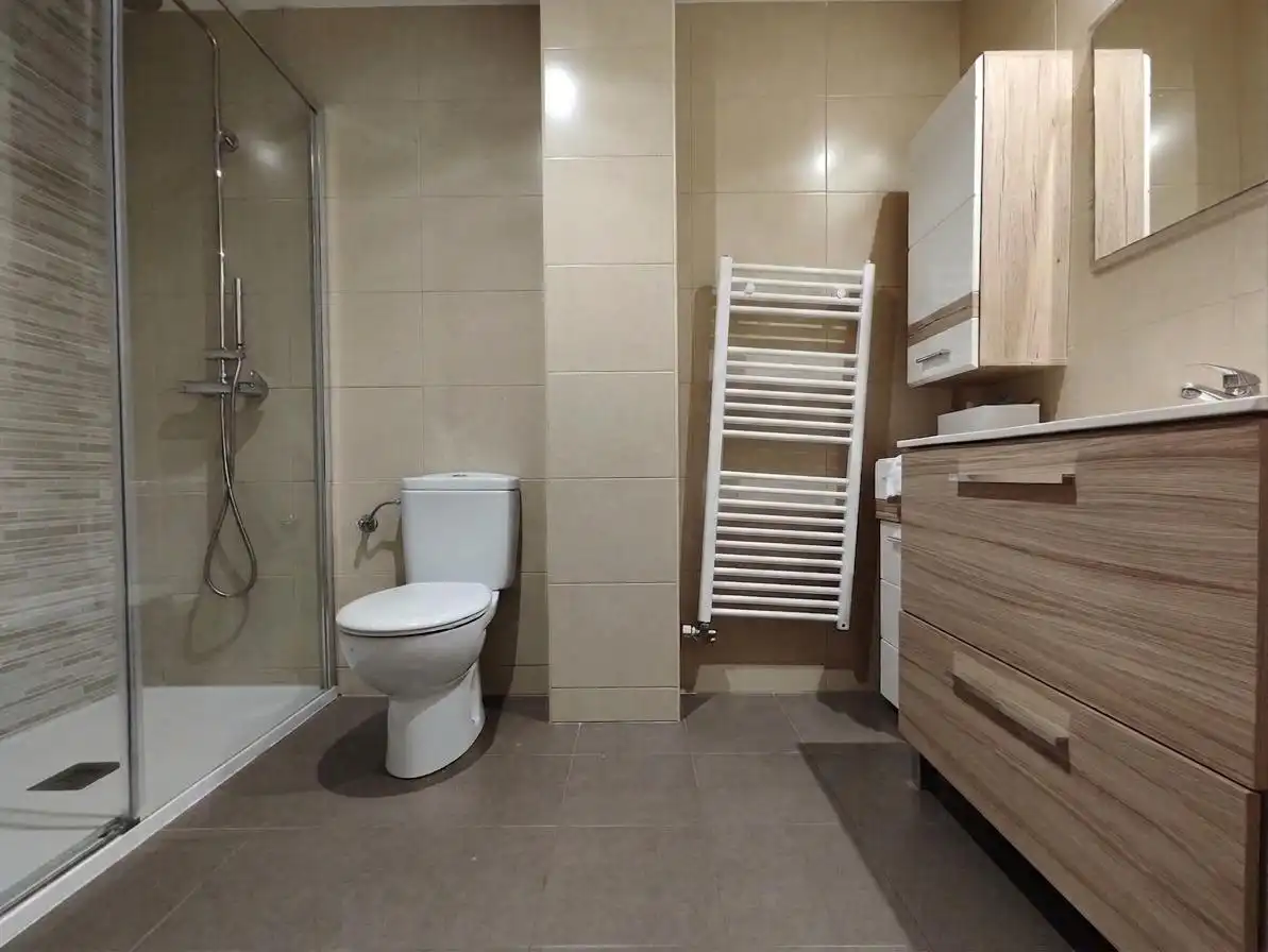 Baño de Piso en venta en Parets del Vallès con Aire acondicionado y Calefacción