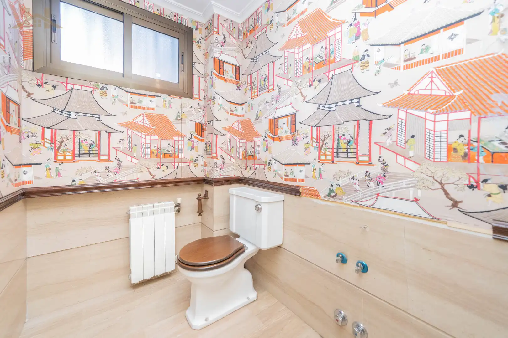 Bathroom of Houses for sale in Majadahonda  with Air Conditioner, Heating and Private garden