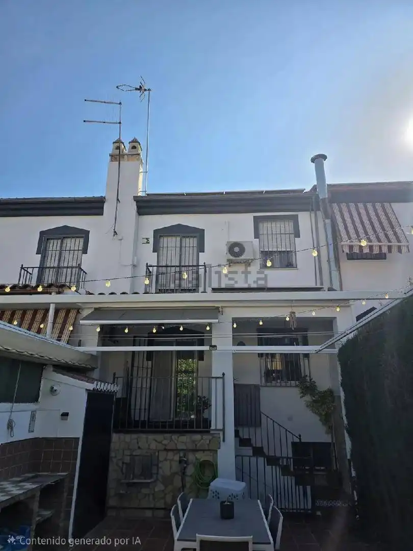 Detached house with terrace for sale in Ogíjares
