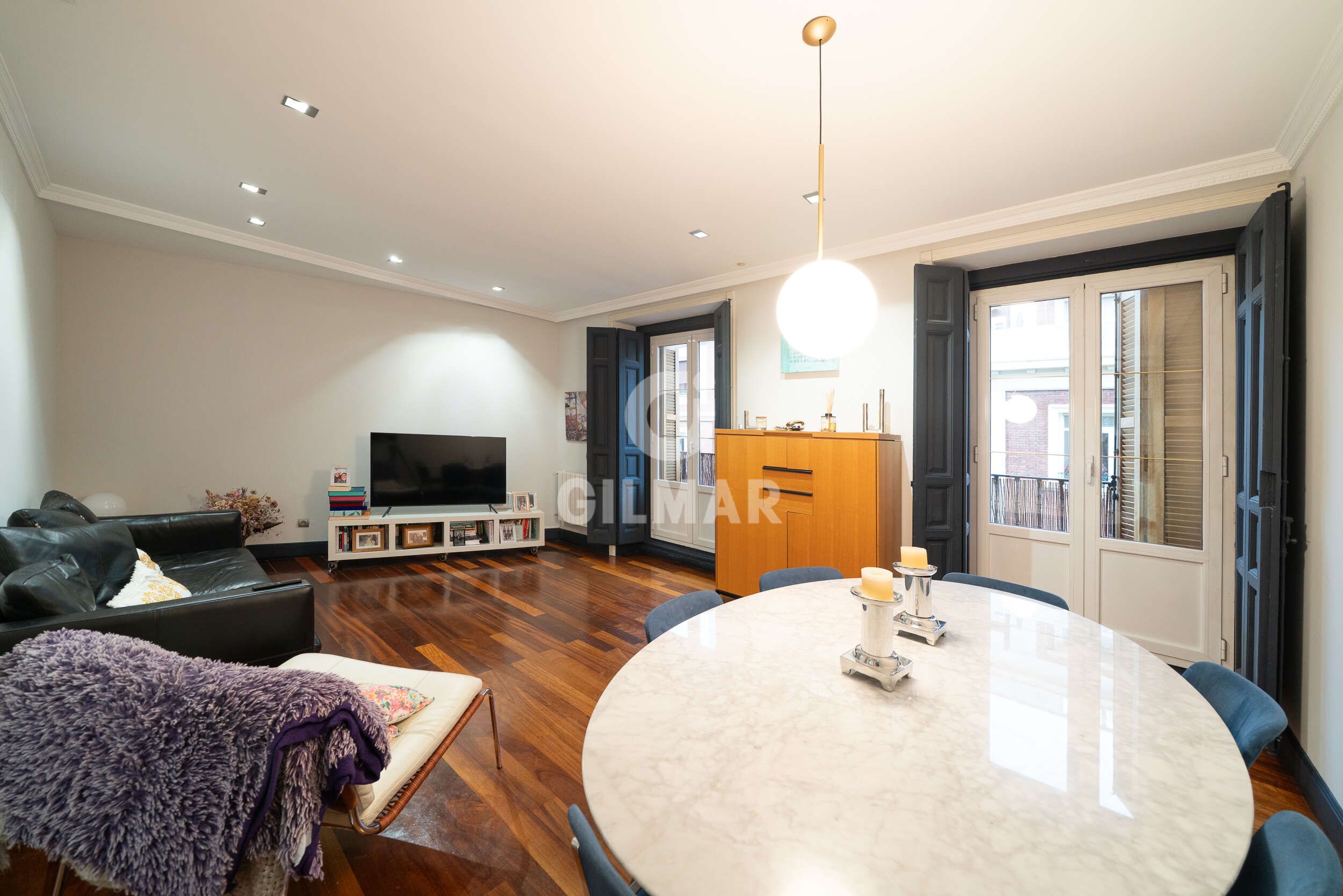 Living room of Flat for sale in  Madrid Capital  with Heating