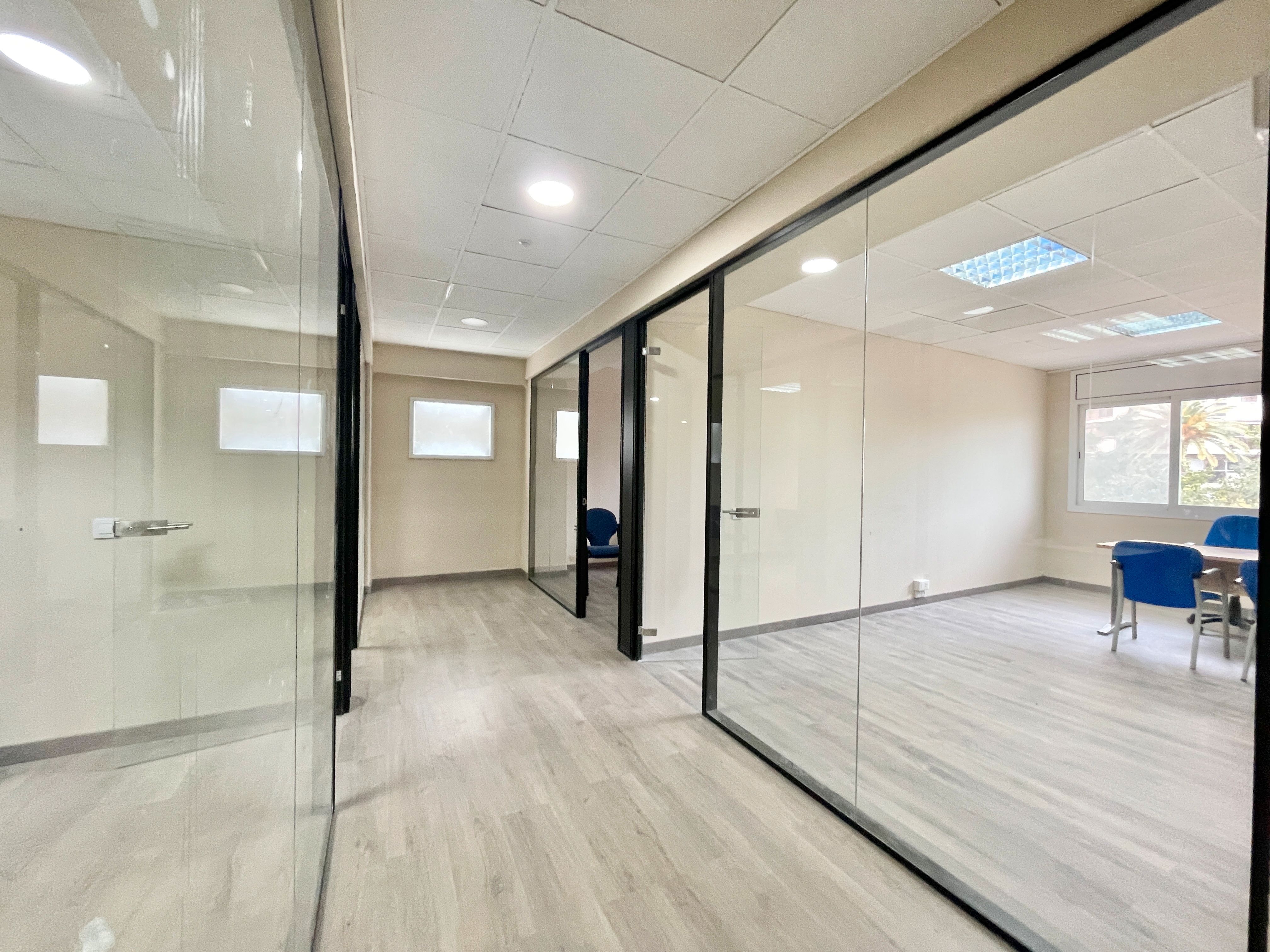 Office to rent in  Barcelona Capital  with Air Conditioner, Internet and Alarm