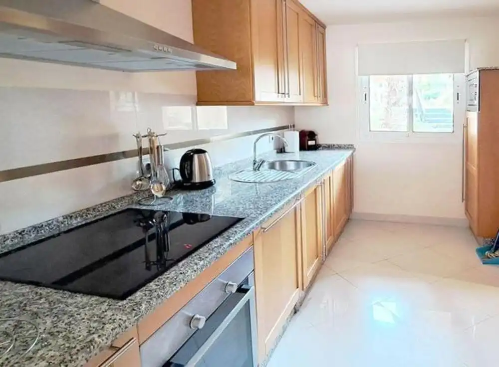Appartement compact avec piscine à vendre à Nueva Andalucía, imagen 7