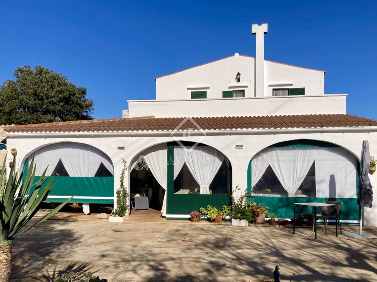 Finca rústica en venda en Sant Lluís amb Aire condicionat, Jardí privat i Traster