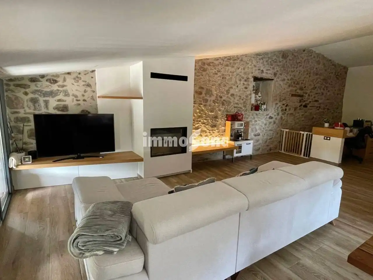 Living room of Houses for sale in La Vall d'en Bas  with Heating, Private garden and Terrace