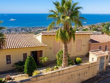 Casa amb piscina en venda a Escandinavia - Cautivador