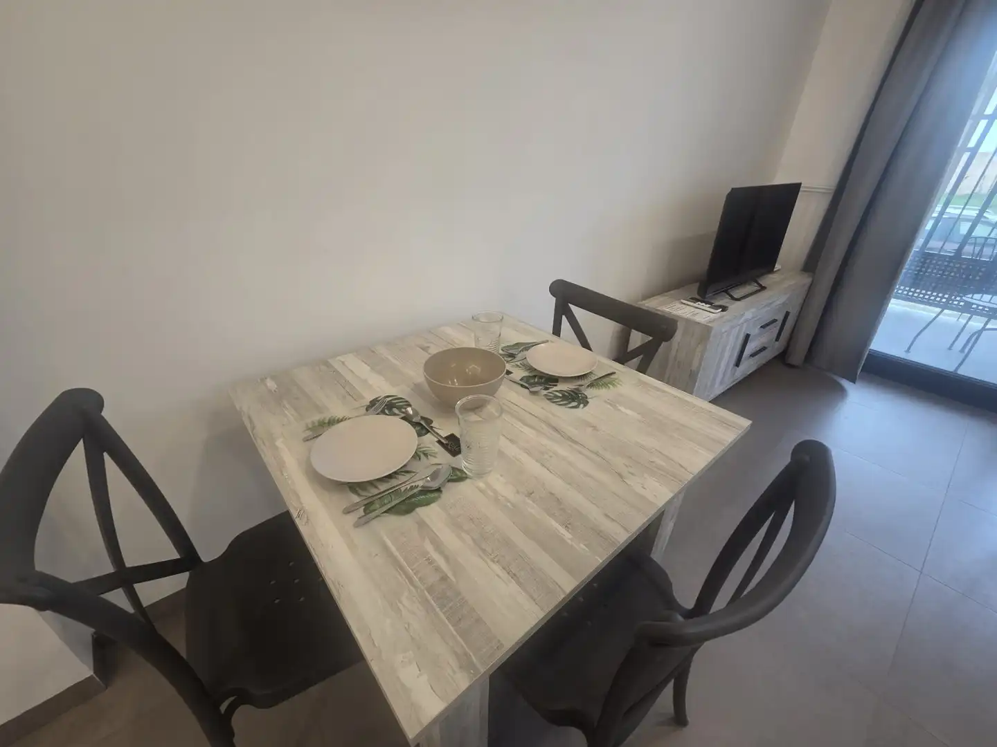 Menjador de Apartament de lloguer en Conil de la Frontera amb Aire condicionat, Calefacció i Moblat