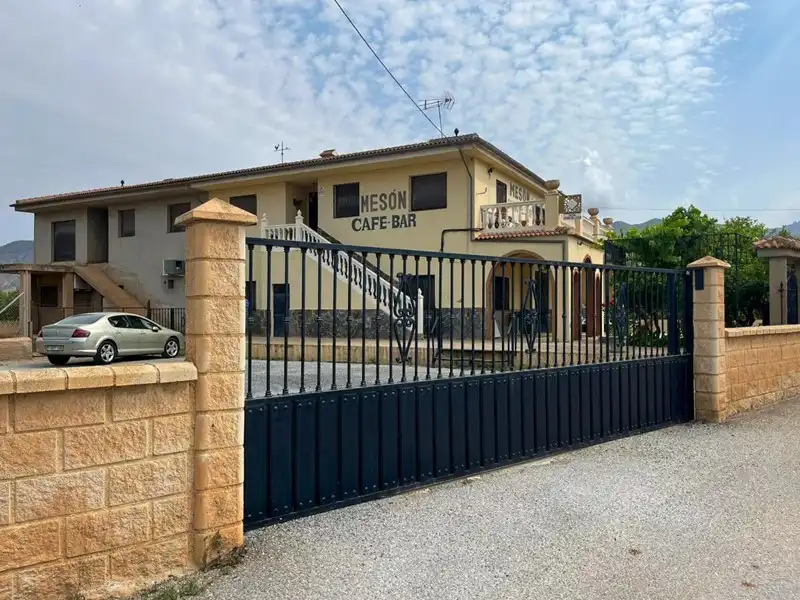 Business premises for sale in Villamena, imagen 2