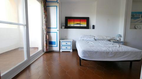 Foto 3 de Apartamento en venta en Cabopino - Artola, Marbella