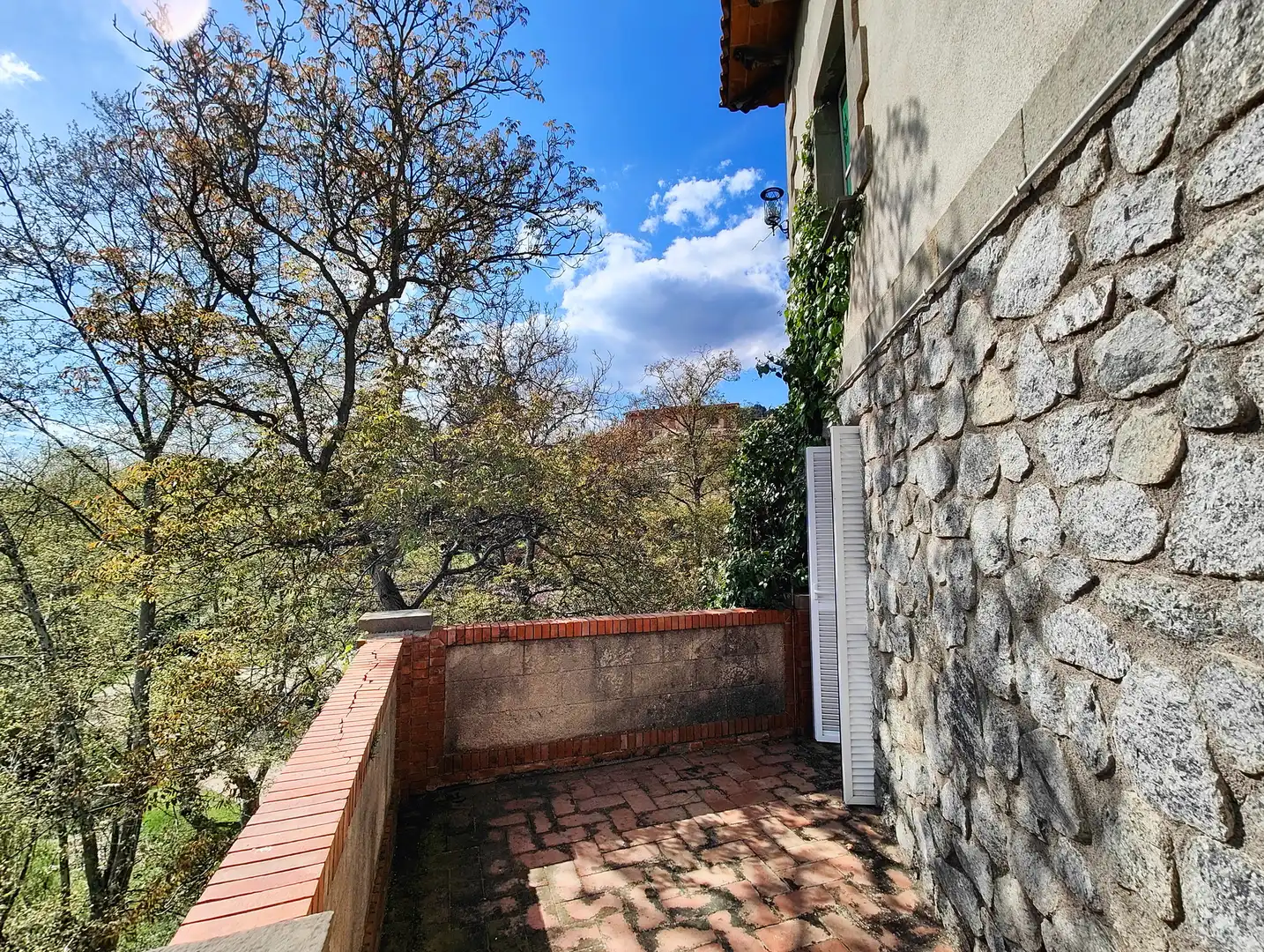 Terrassa de Casa o xalet en venda en Sant Joan de les Abadesses amb Calefacció, Jardí privat i Terrassa
