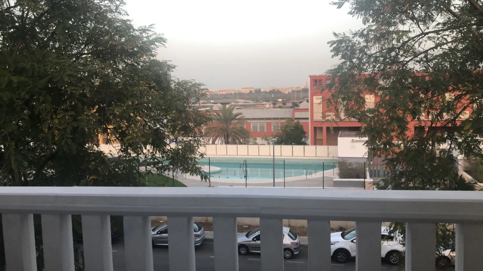 Piscina de Pis en venda en Tomares amb Aire condicionat, Calefacció i Terrassa
