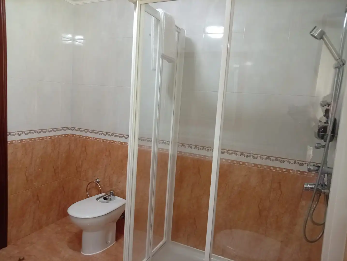 Bathroom of Detached homes for rent in Cedeira  with Heating, Private garden and Parquet flooring