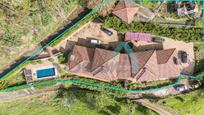 Exterior view of House or chalet for sale in Oviedo   with Heating, Private garden and Parquet flooring