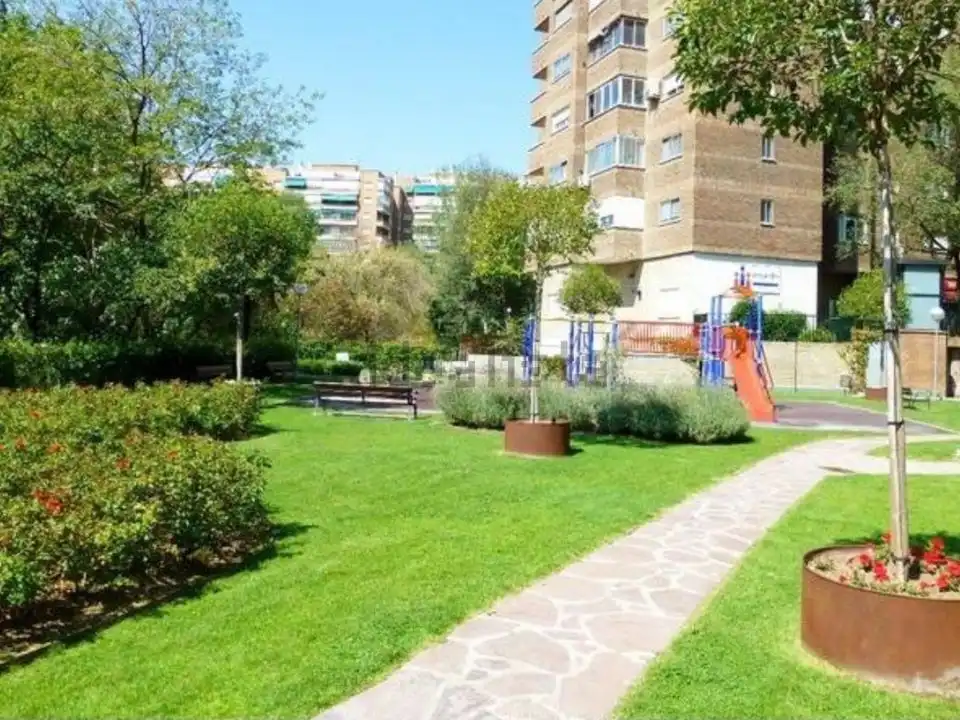 Vista exterior de Pis de lloguer en Fuencarral - El Pardo