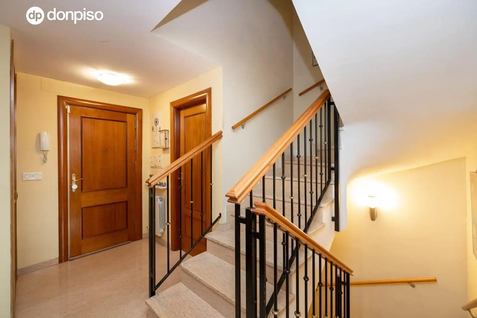 Houses for sale in Granada  with Air Conditioner, Heating and Terrace