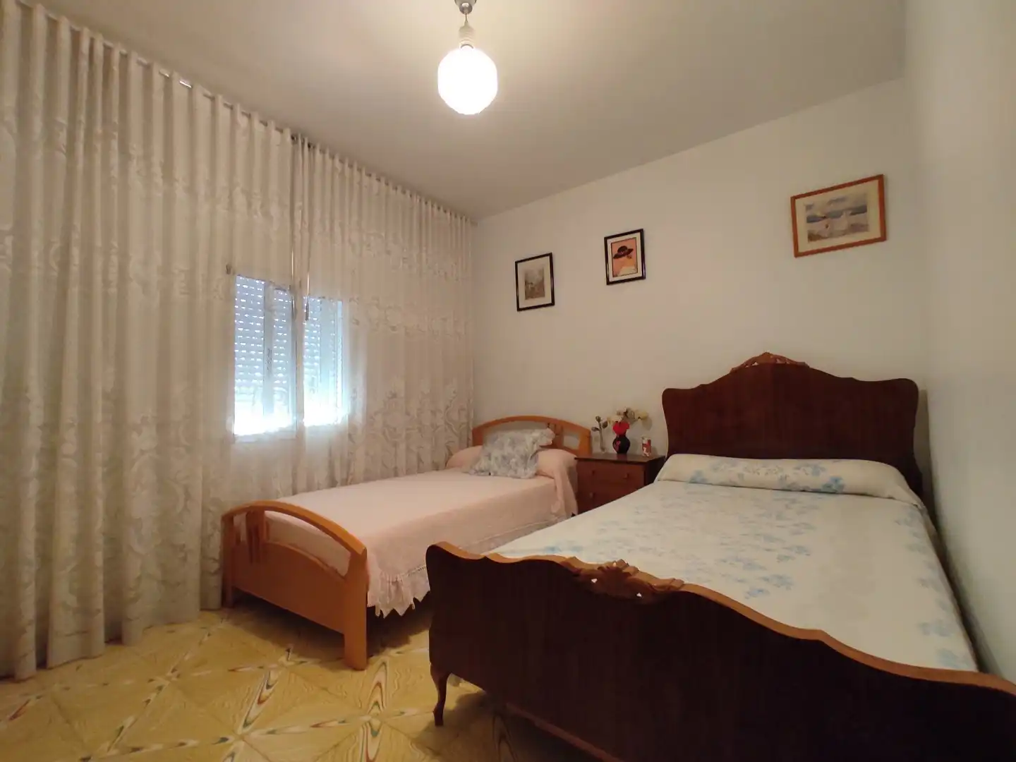 Habitación de Casa adosada en venta en Enguídanos con Amueblado