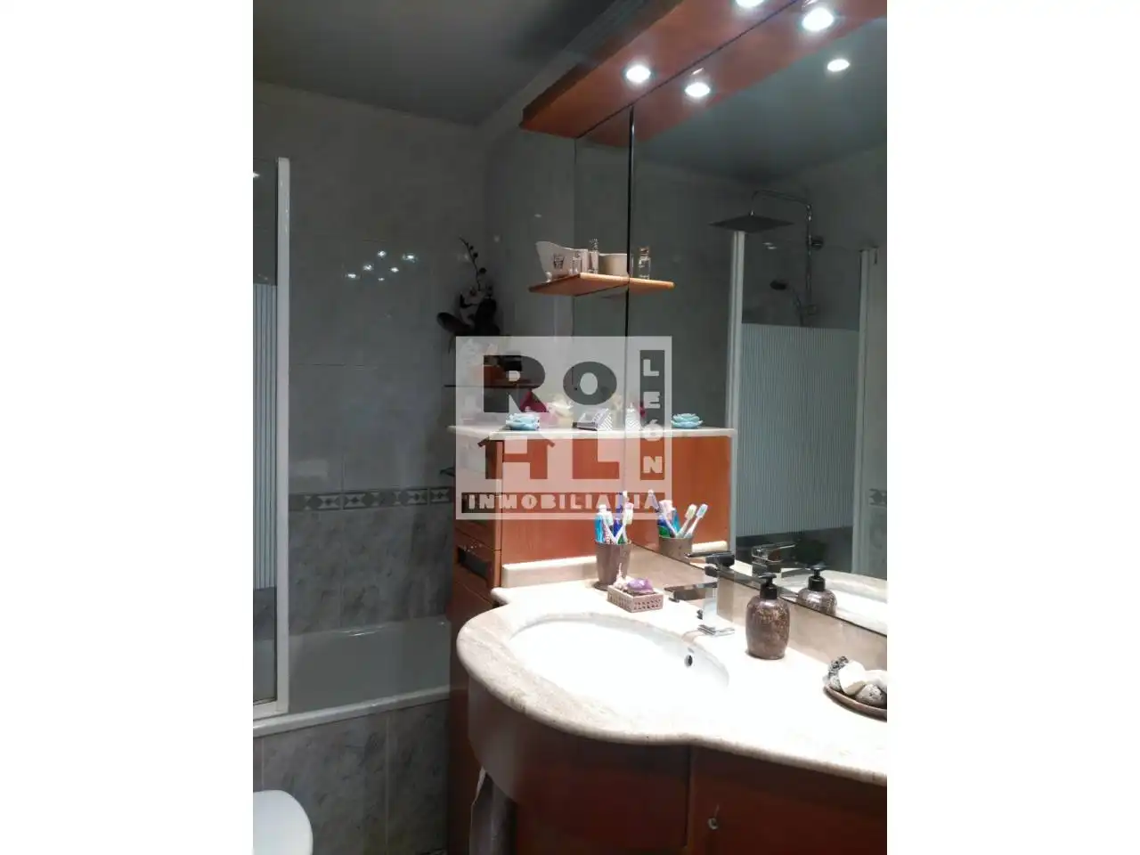 Bathroom of Apartments for sale in León Capital   with Heating and Parquet flooring