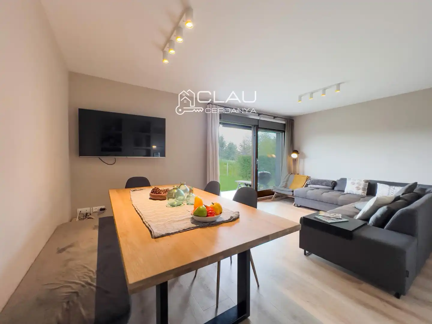 Vista exterior de Piso en venta en Sainte - Léocadie con Calefacción, Jardín privado y Parquet