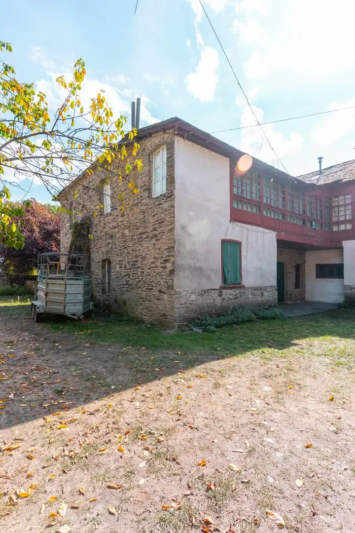 Vista exterior de Casa o chalet en venta en Palacios del Sil con Jardín privado