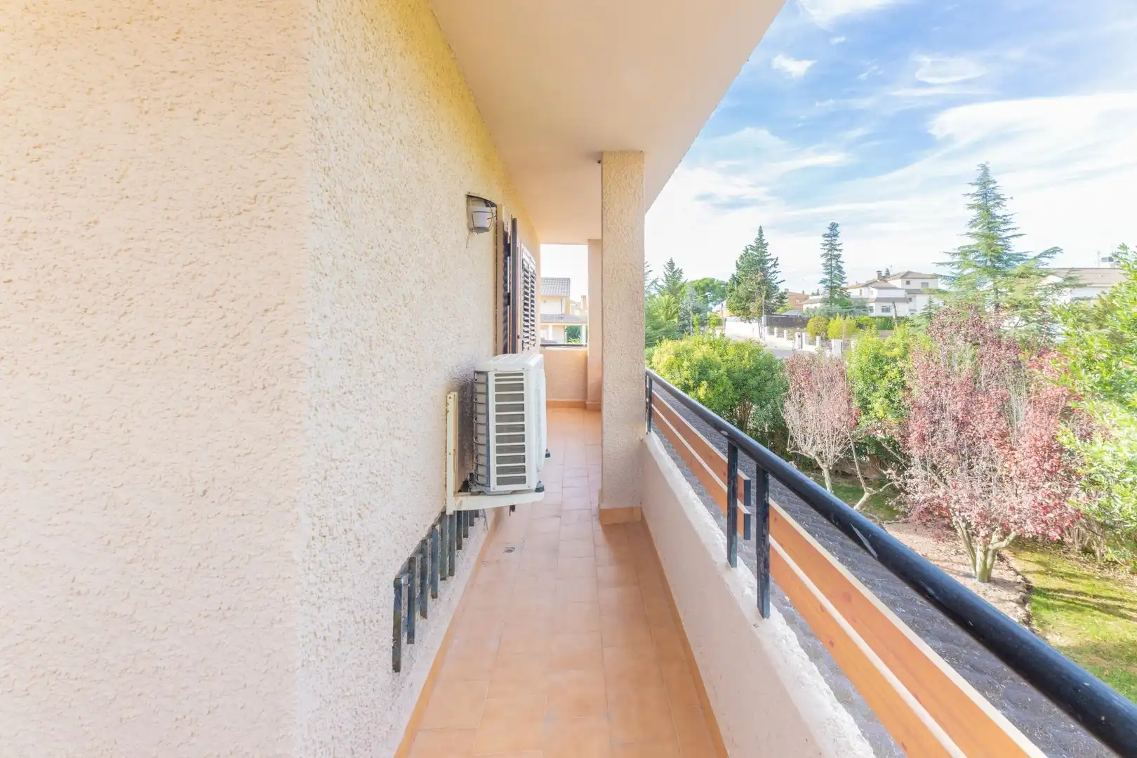 Terrassa de Casa o xalet en venda en Requena amb Jardí privat, Terrassa i Piscina