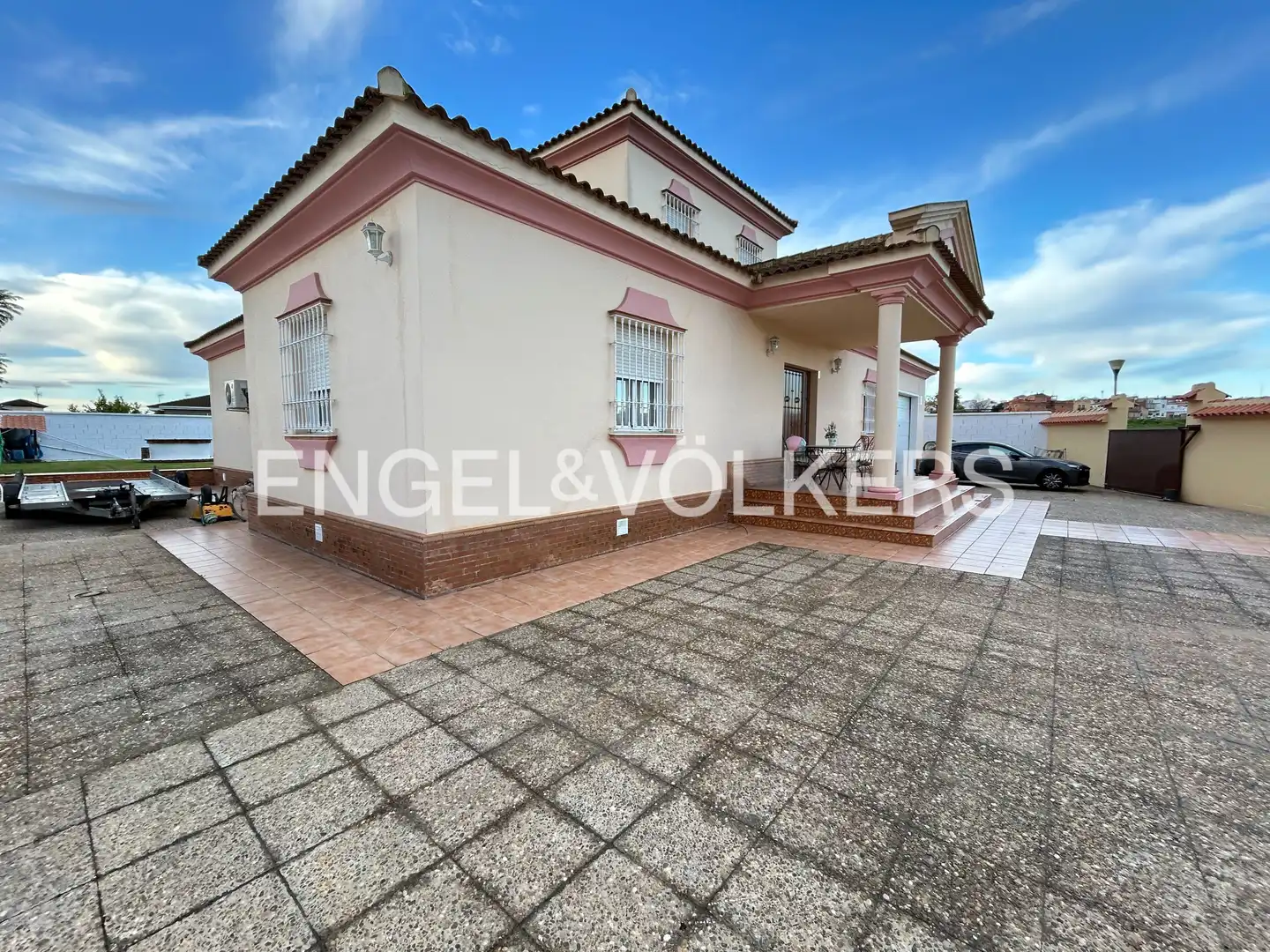 Casa amb piscina en venda a Castilleja de la Cuesta, imagen 3