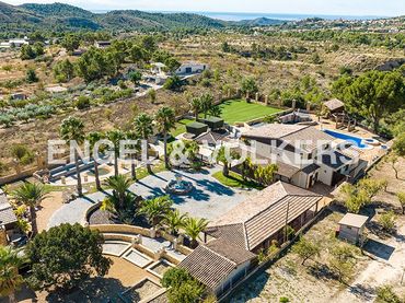 Villa avec piscine à vendre à Aigües