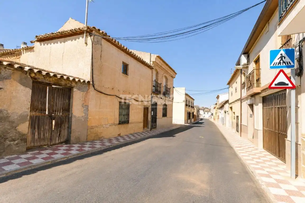 Vista exterior de Casa adosada en venta en Los Yébenes con Jardín privado