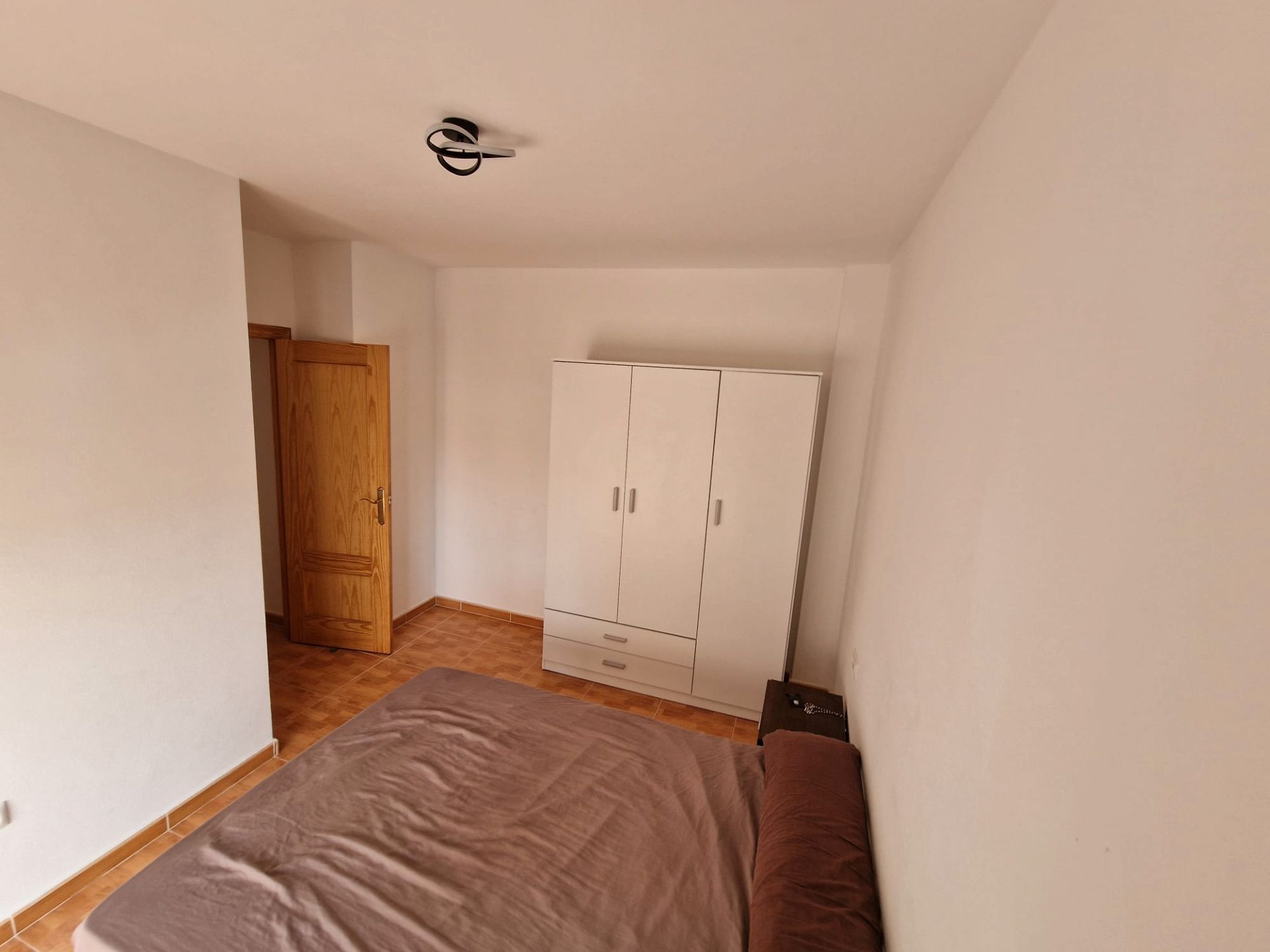 Dormitori de Pis de lloguer en  Murcia Capital amb Moblat, Forn i Rentadora