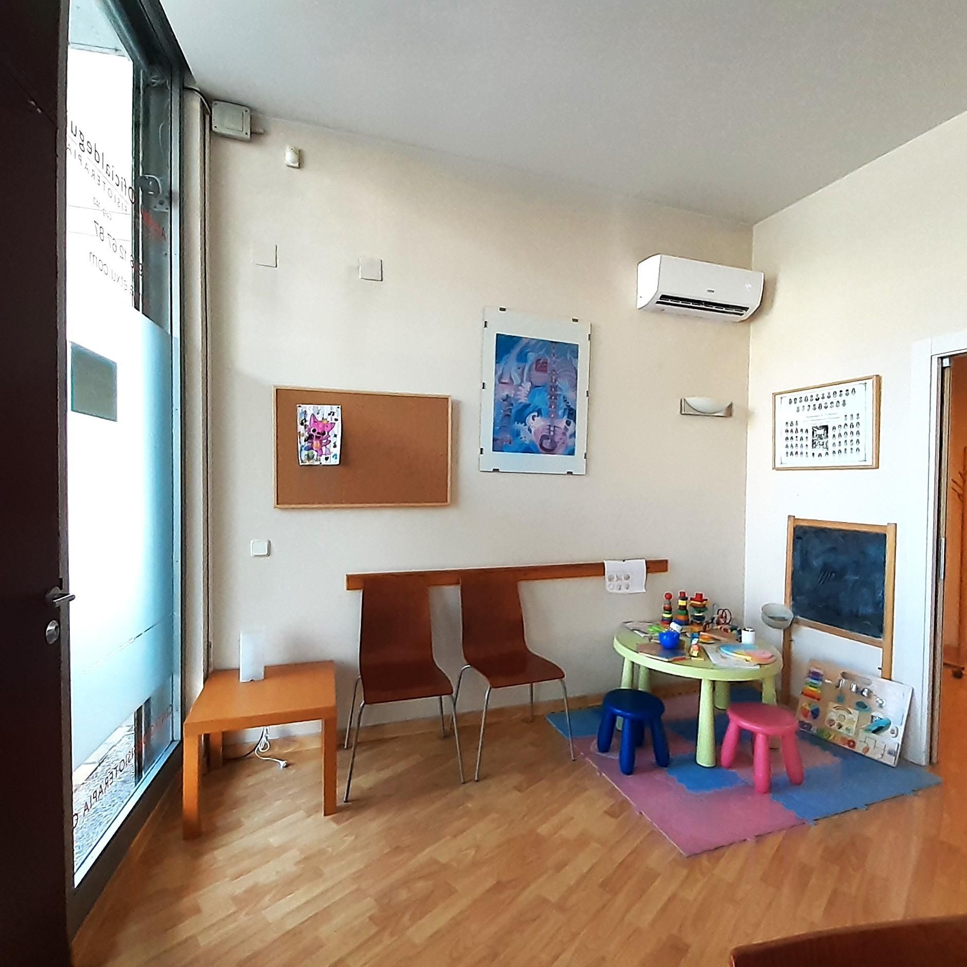 Premises for sale in  Pamplona / Iruña  with Furnished