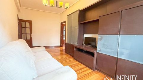 Foto 4 de Piso en venta en Salbe Plaza, Castaños - Begoñaibarra, Bilbao