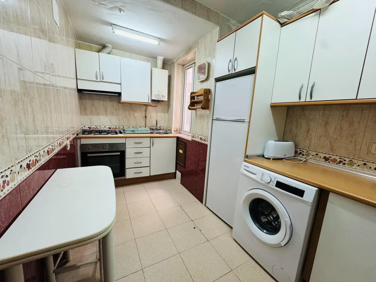 Cocina de Piso para compartir en Granada con Terraza, Amueblado y Balcón