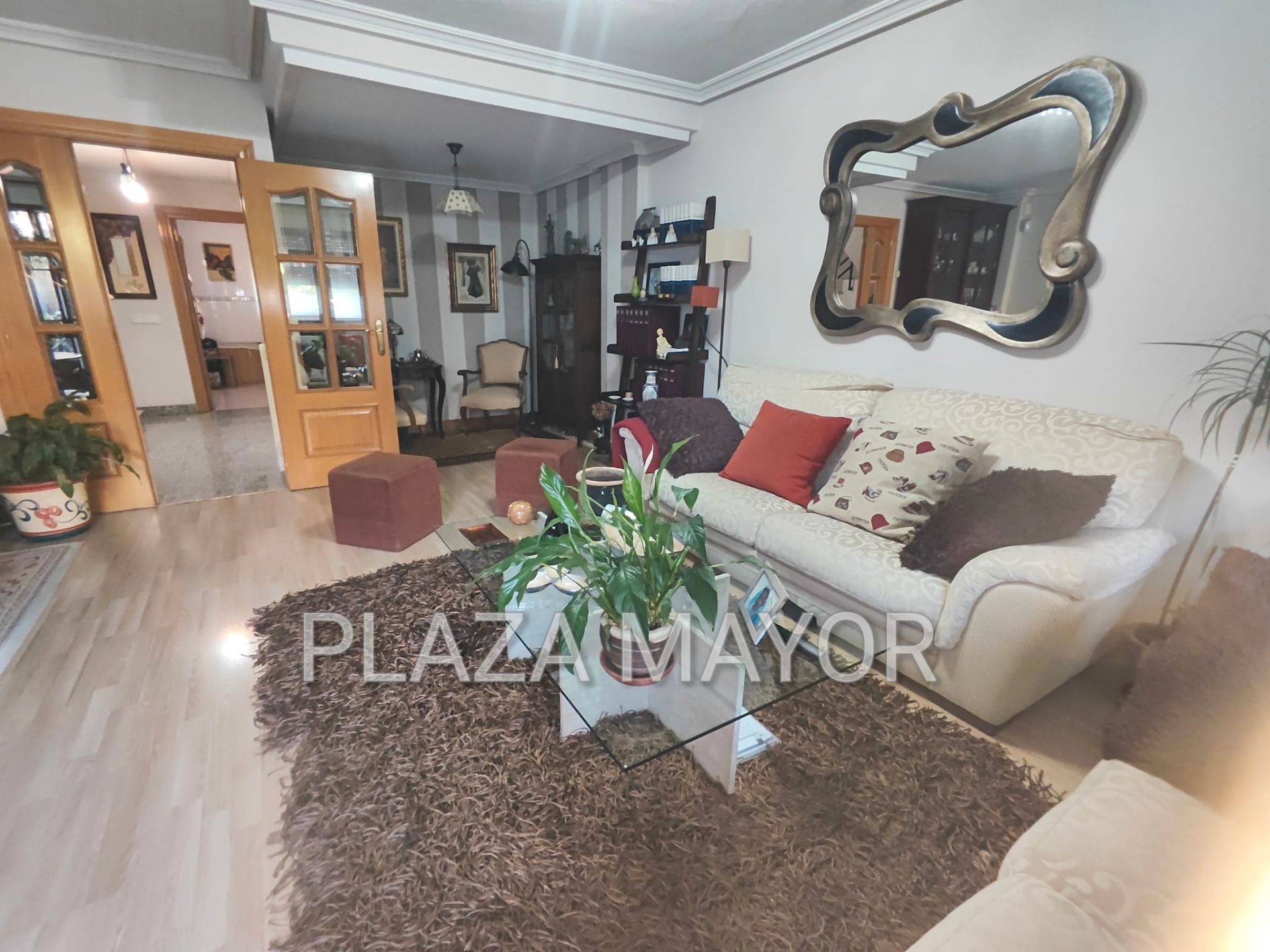 Sala d'estar de Casa o xalet en venda en Salamanca Capital amb Calefacció, Jardí privat i Forn