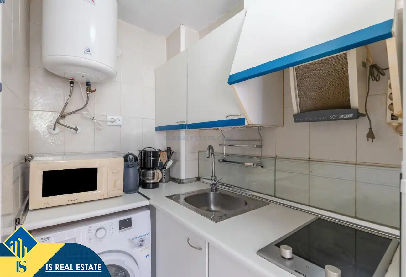 Cuina de Estudi en venda en Torrevieja amb Calefacció, Moblat i Rentadora