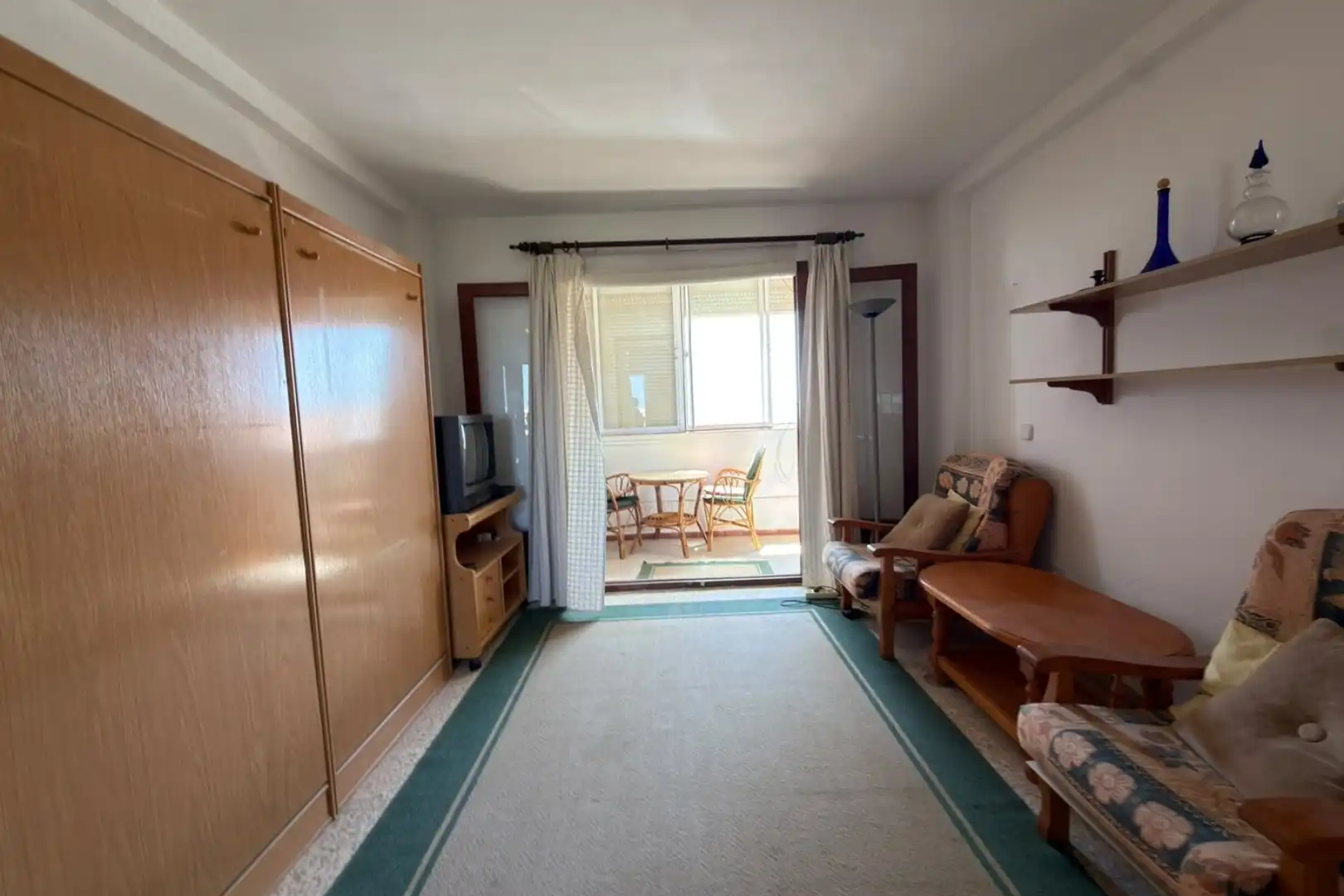 Sala d'estar de Estudi en venda en Torrevieja amb Moblat, Rentadora i Piscina comunitària