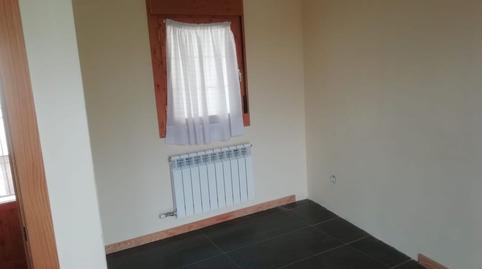 Foto 4 de Casa adosada en venta en C/ Iglesia, Martín de Yeltes, Salamanca