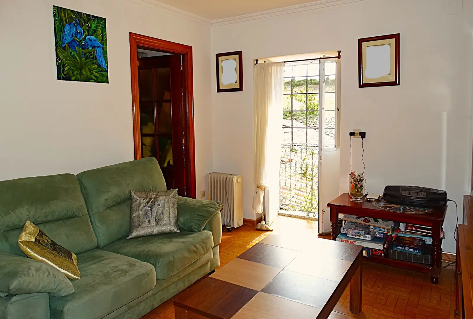 Sala d'estar de Finca rústica en venda en Narón amb Calefacció, Jardí privat i Parquet